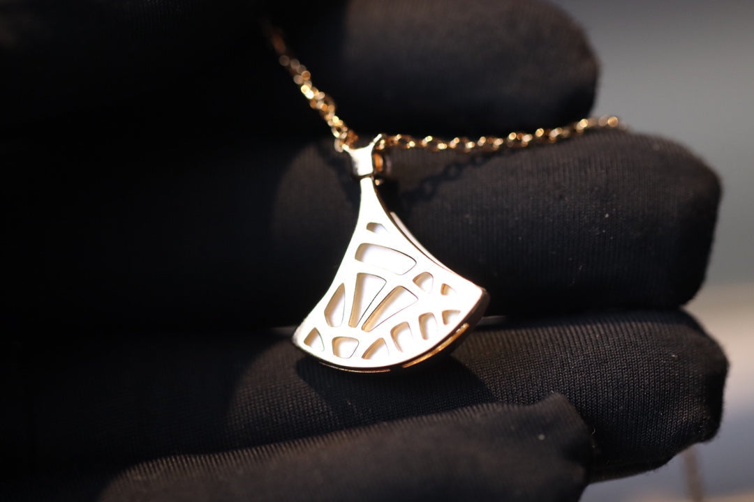 [baslovejewels]DREAM NECKLACE WHITE MOP PINK GOLD 1 DIAMOND