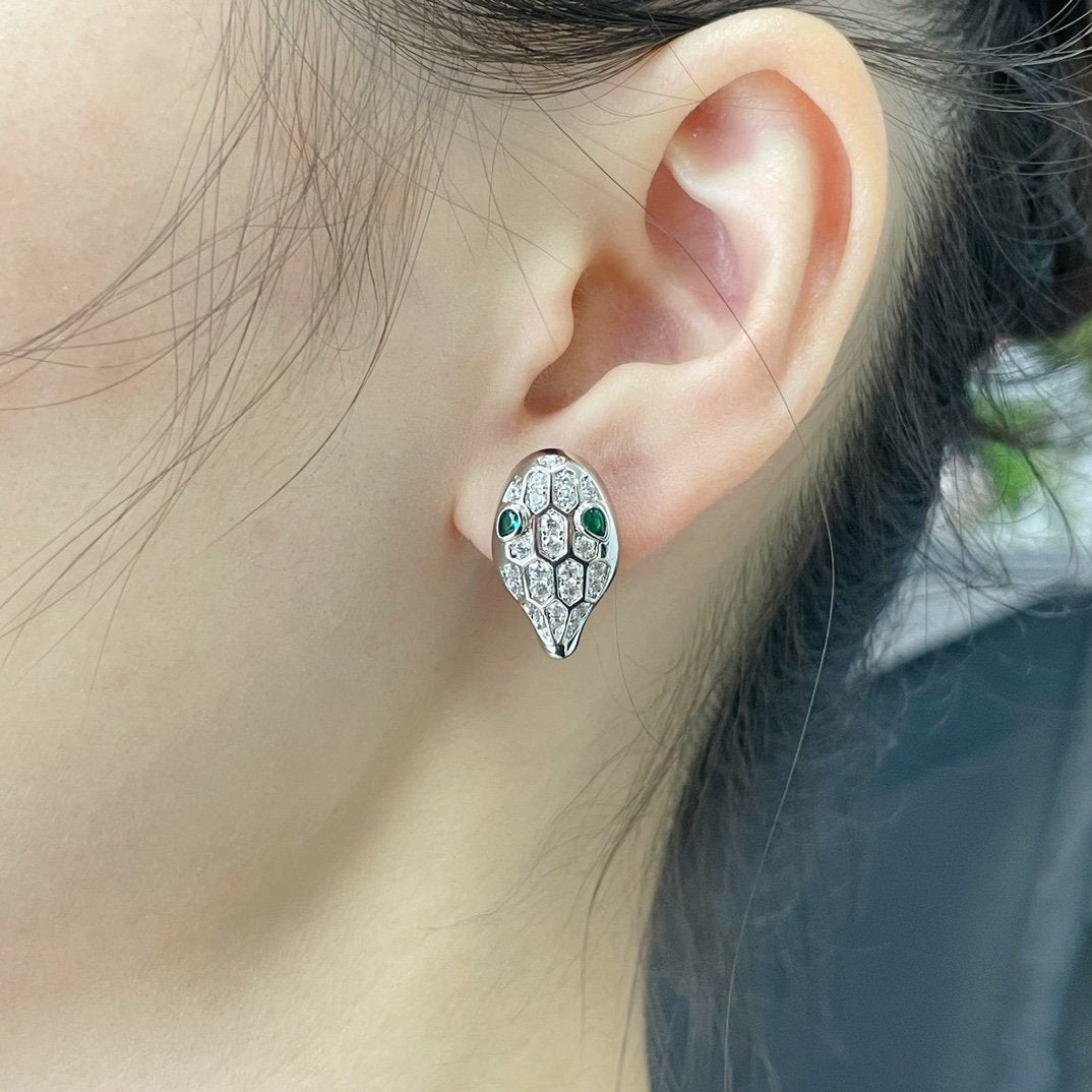 [baslovejewels]SERPENT DIAMOND STUD EARRINGS
