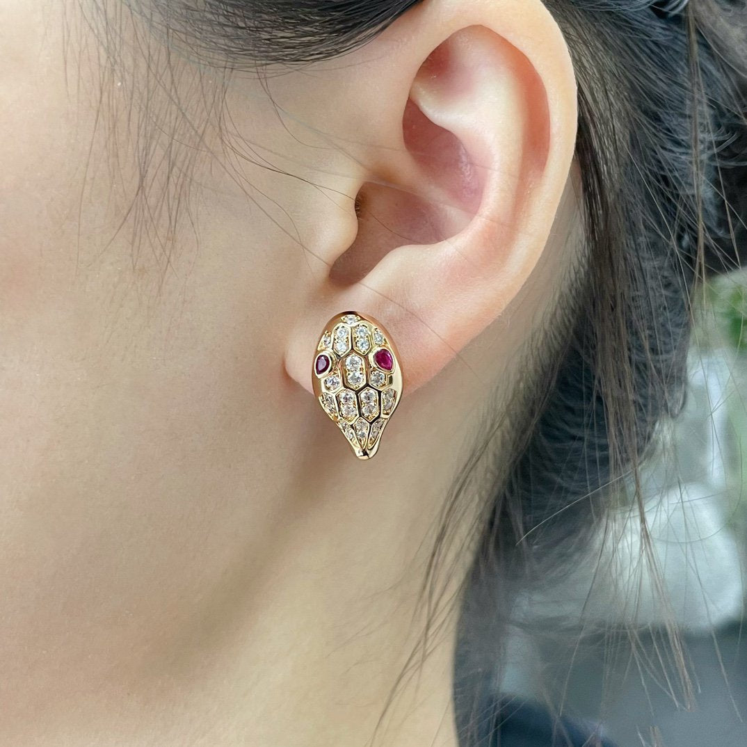[baslovejewels]SERPENT DIAMOND STUD EARRINGS