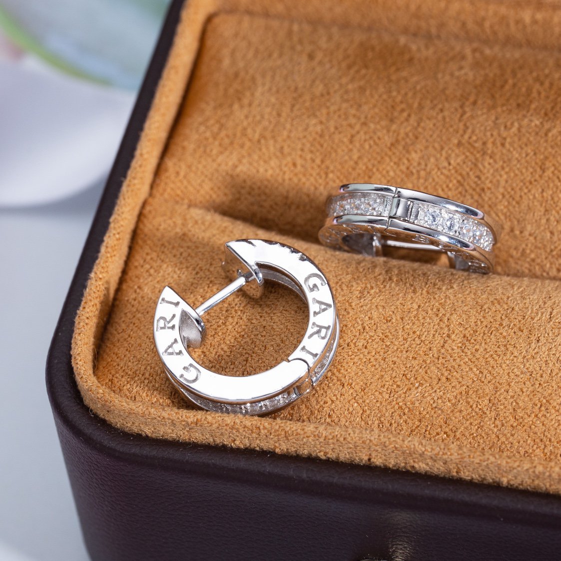 [baslovejewels]ZERO 1 MINI SILVER DIAMOND EARRINGS