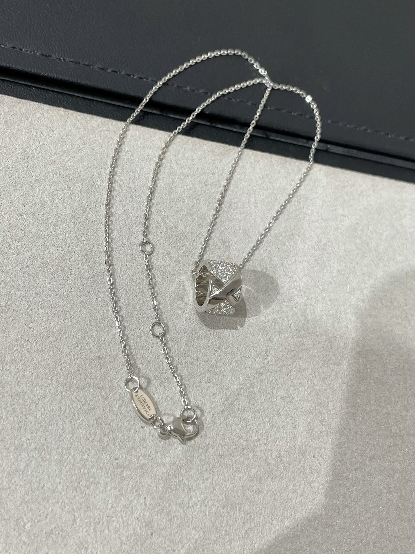 [baslovejewels]LIENS EVIDENCE DIAMOND PAVED NECKLACE