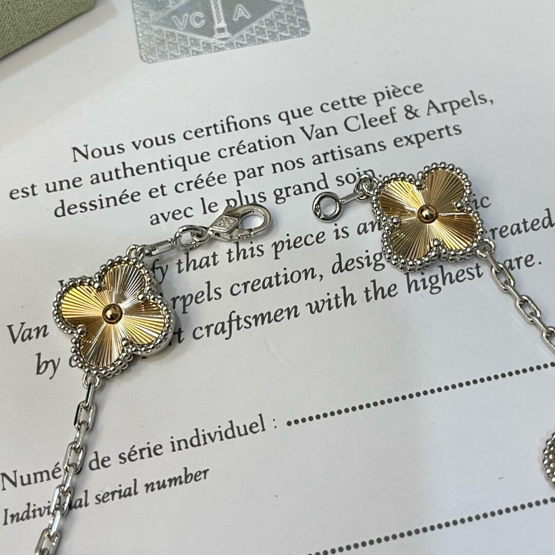 [baslovejewels]CLOVER  5 MOTIFS  CHRISTMAS LIMITED EDITION BRACELET